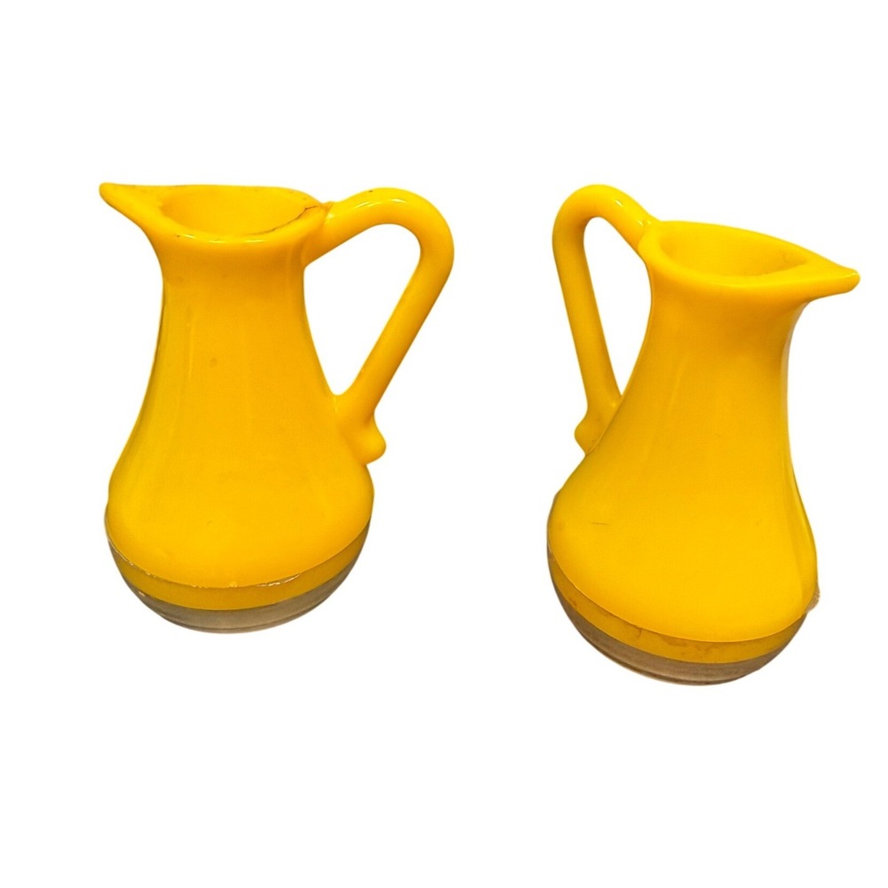 VTG Yellow Plastic Salt and Pepper Shakers Hand Painted Floral Pitcher Set MCM - Picture 6 of 9
